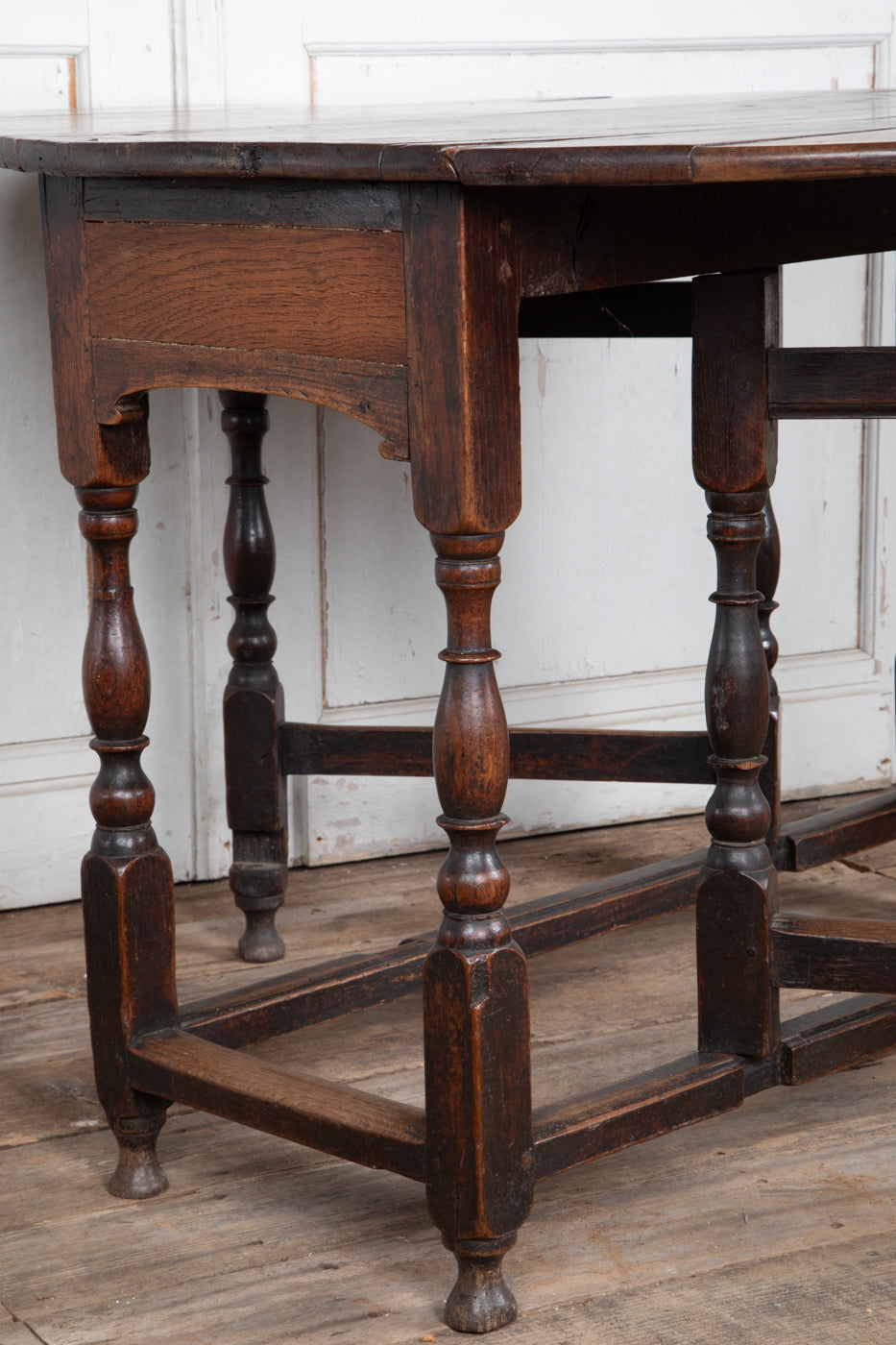 Country Oak and Elm Gateleg Table