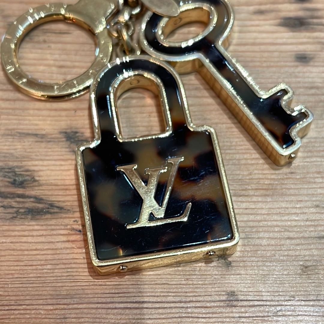 Porte Cles Confidence Key and Bag Charm - The White Barn Antiques